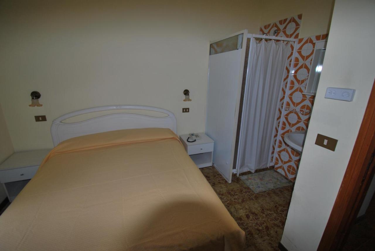 Hotel & Ristorante L'Angoletto In Selci Selci  Ngoại thất bức ảnh